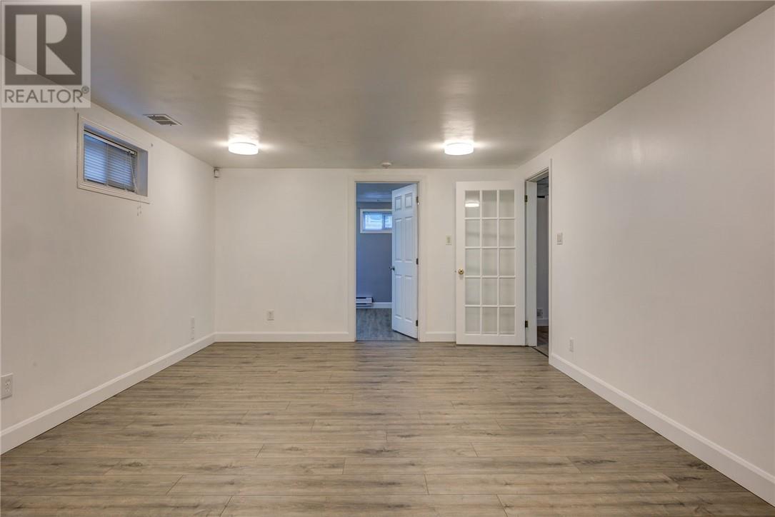 64 Desjardins Property Photo 24