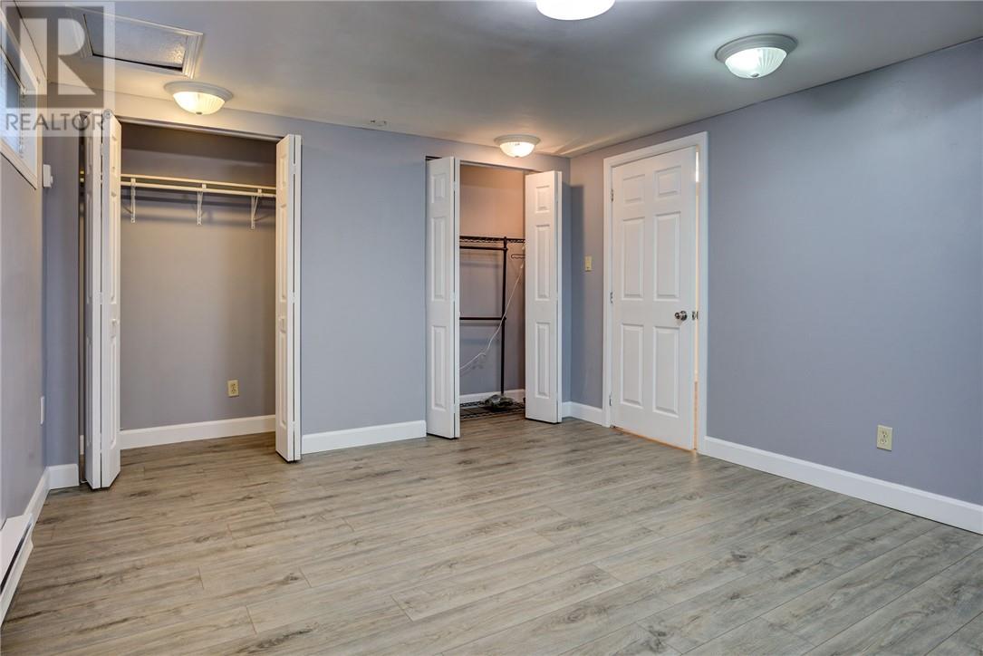 64 Desjardins Property Photo 27