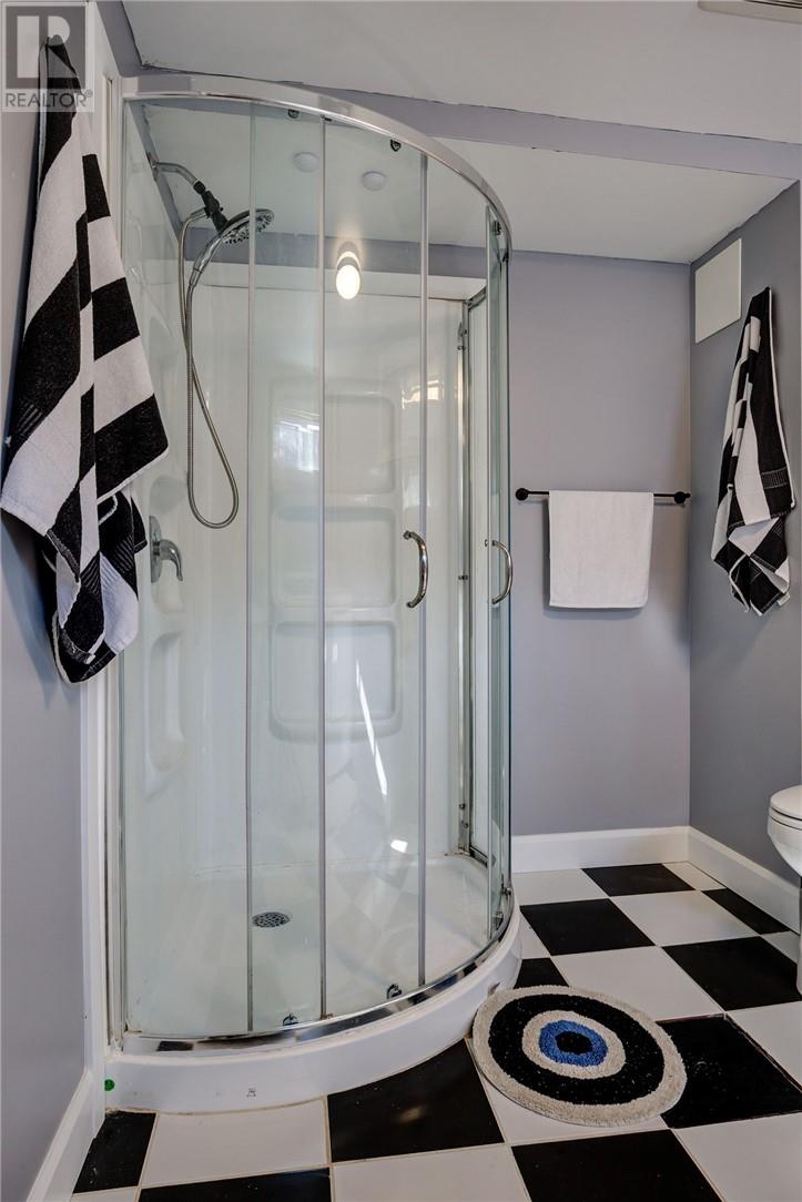 64 Desjardins Property Photo 30