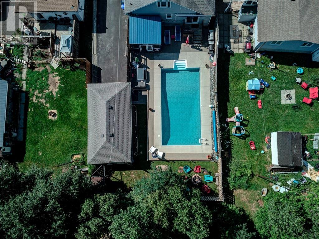 64 Desjardins Property Photo 33