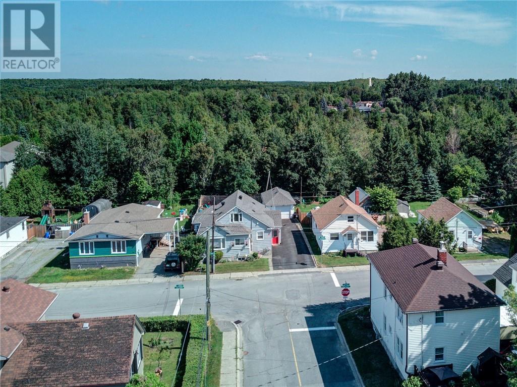 64 Desjardins Property Photo 34