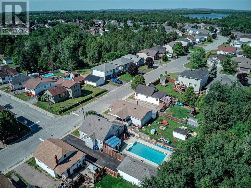 64 Desjardins Property Photo 37