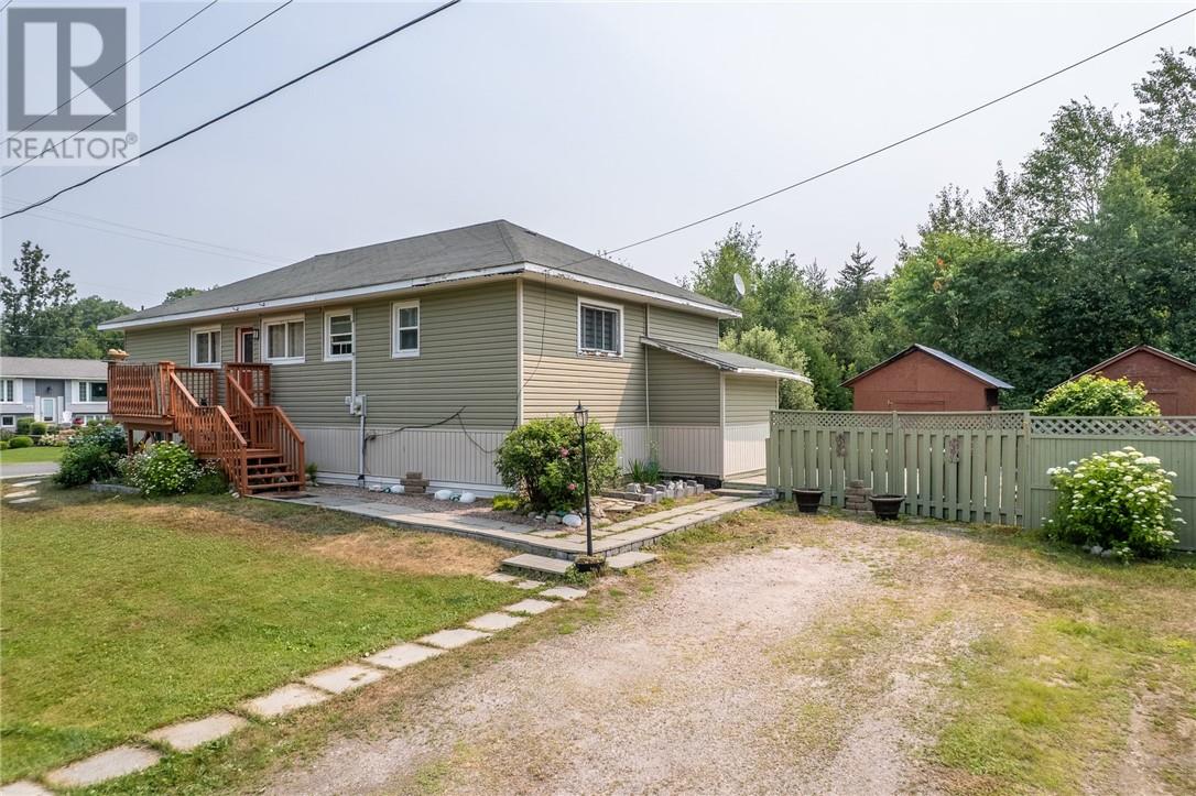 305 Lowe Street Property Photo 4