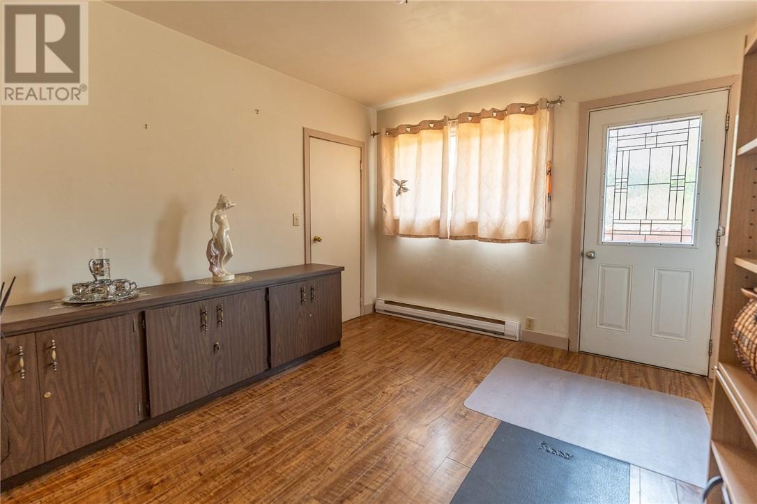 305 Lowe Street Property Photo 8
