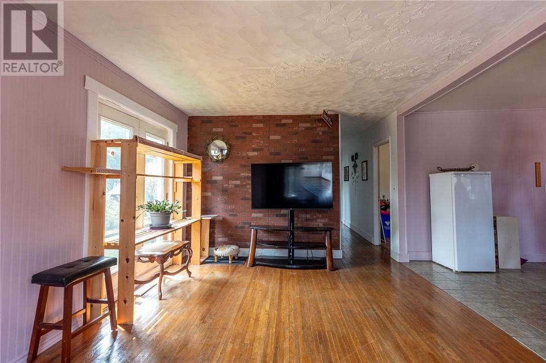 305 Lowe Street Property Photo 17