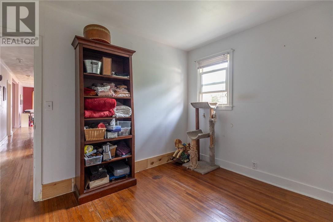 305 Lowe Street Property Photo 21