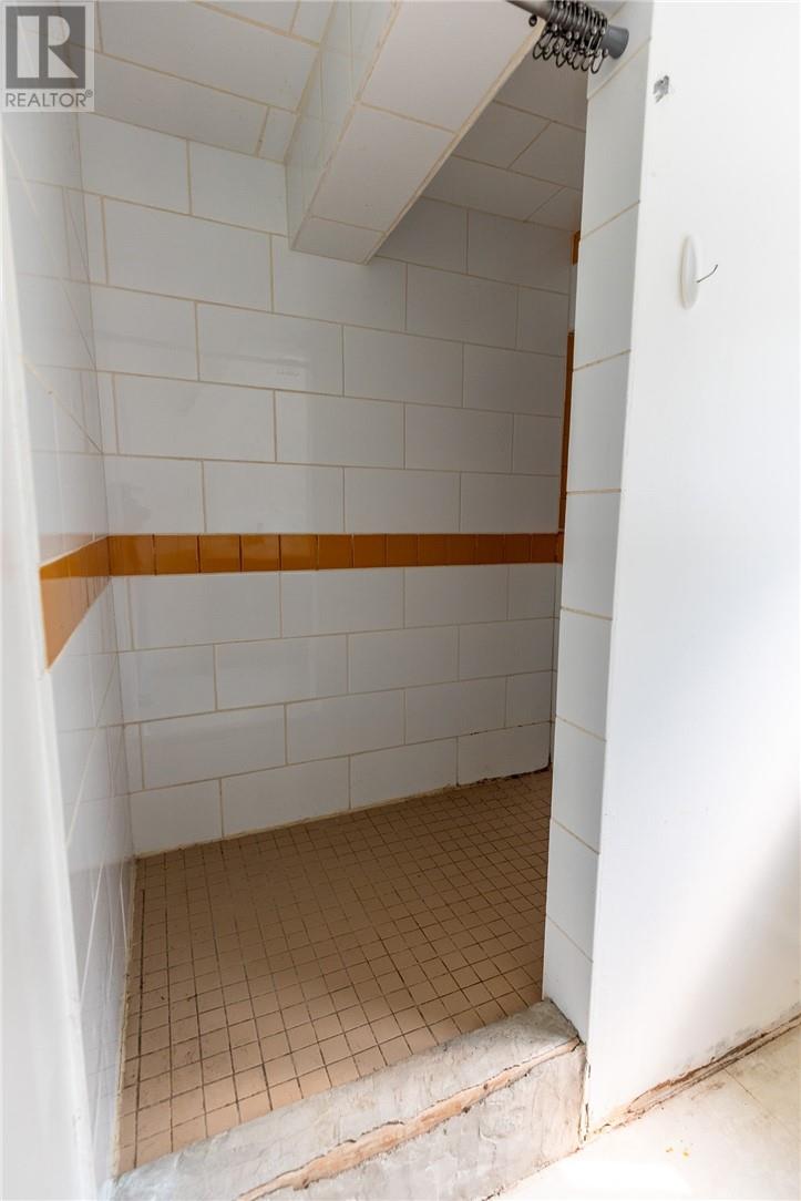 305 Lowe Street Property Photo 39