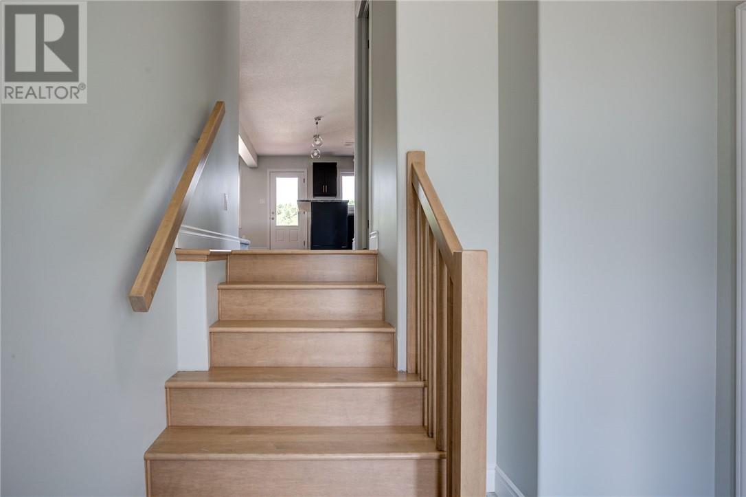 1503 Montrose Property Photo 14