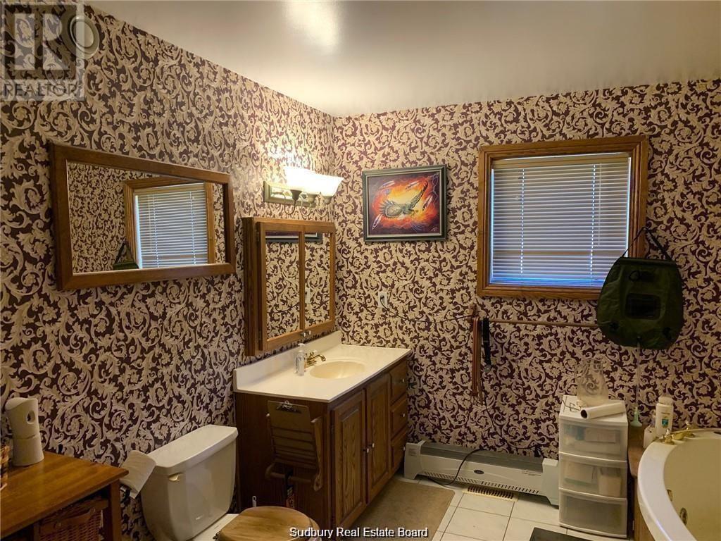 1360 Hwy 17 Property Photo 19