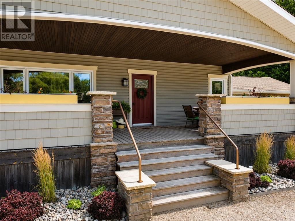 8 Mcquarrie Blvd. Property Photo 19