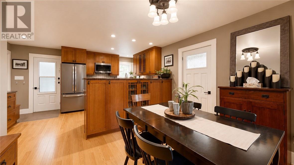 8 Mcquarrie Blvd. Property Photo 57