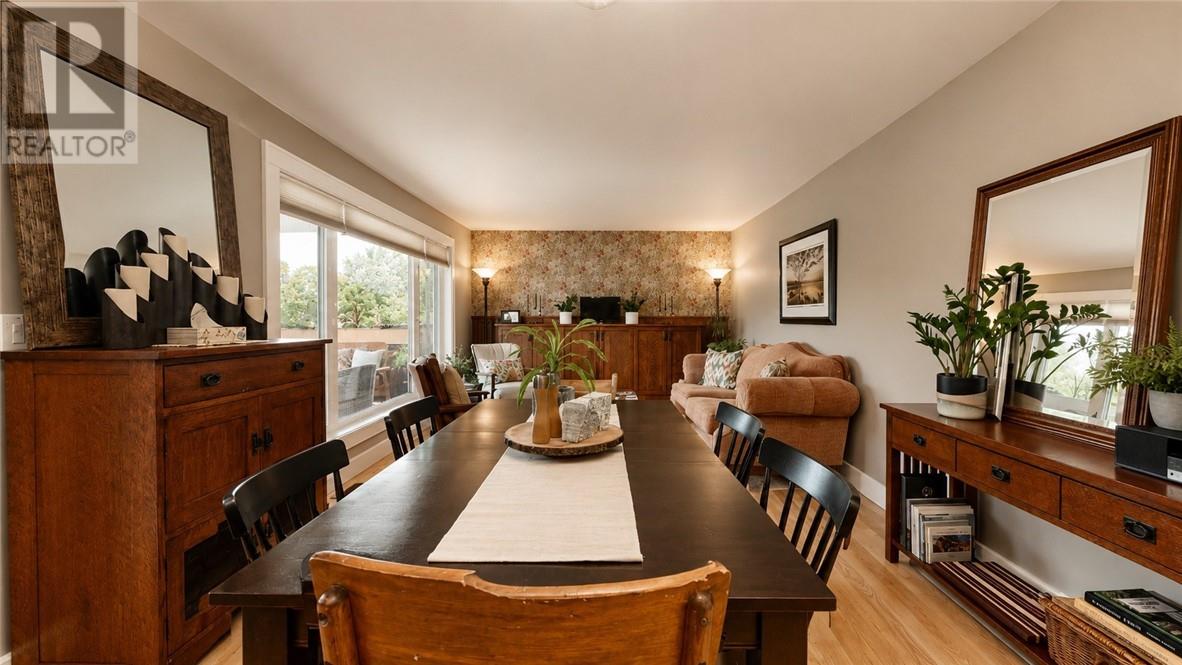8 Mcquarrie Blvd. Property Photo 58