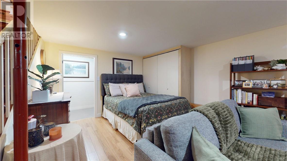 8 Mcquarrie Blvd. Property Photo 84