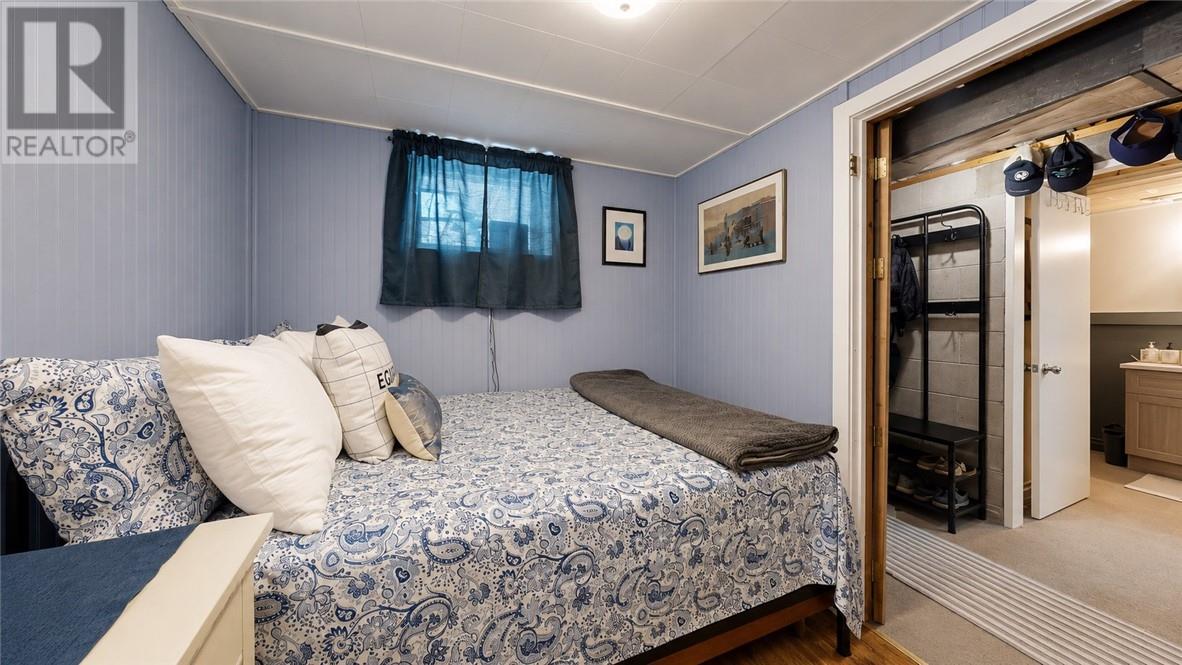 8 Mcquarrie Blvd. Property Photo 88