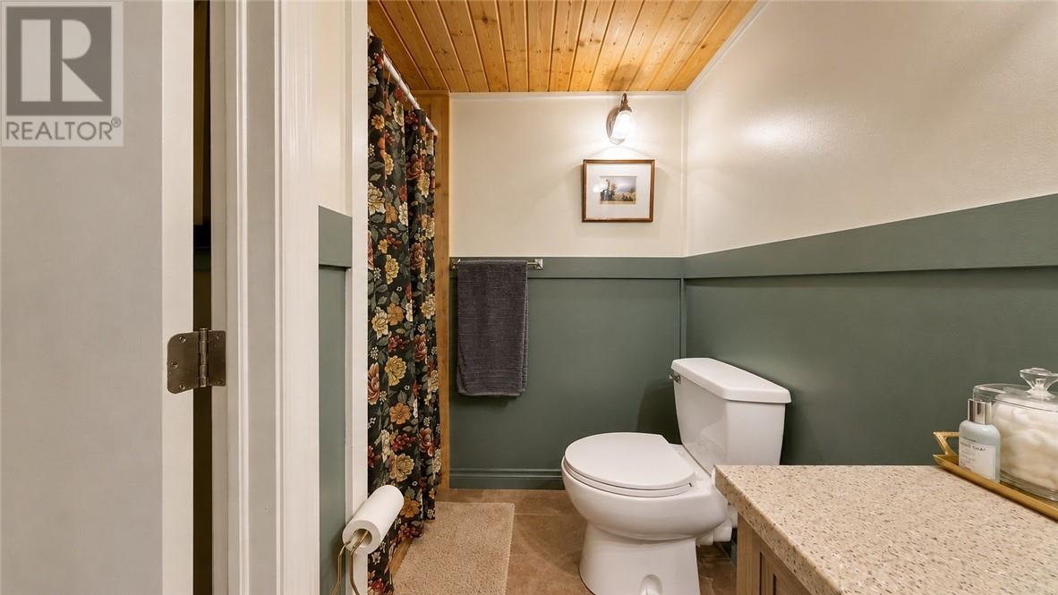 8 Mcquarrie Blvd. Property Photo 92