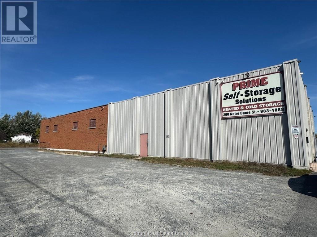 226 Notre Dame Street W Property Photo 1