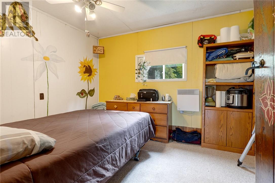 90 E Hood Road Property Photo 24