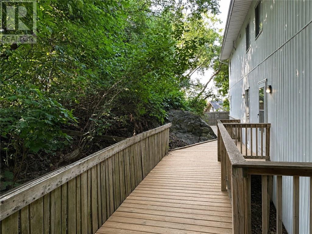 24 Fairview Avenue Property Photo 3