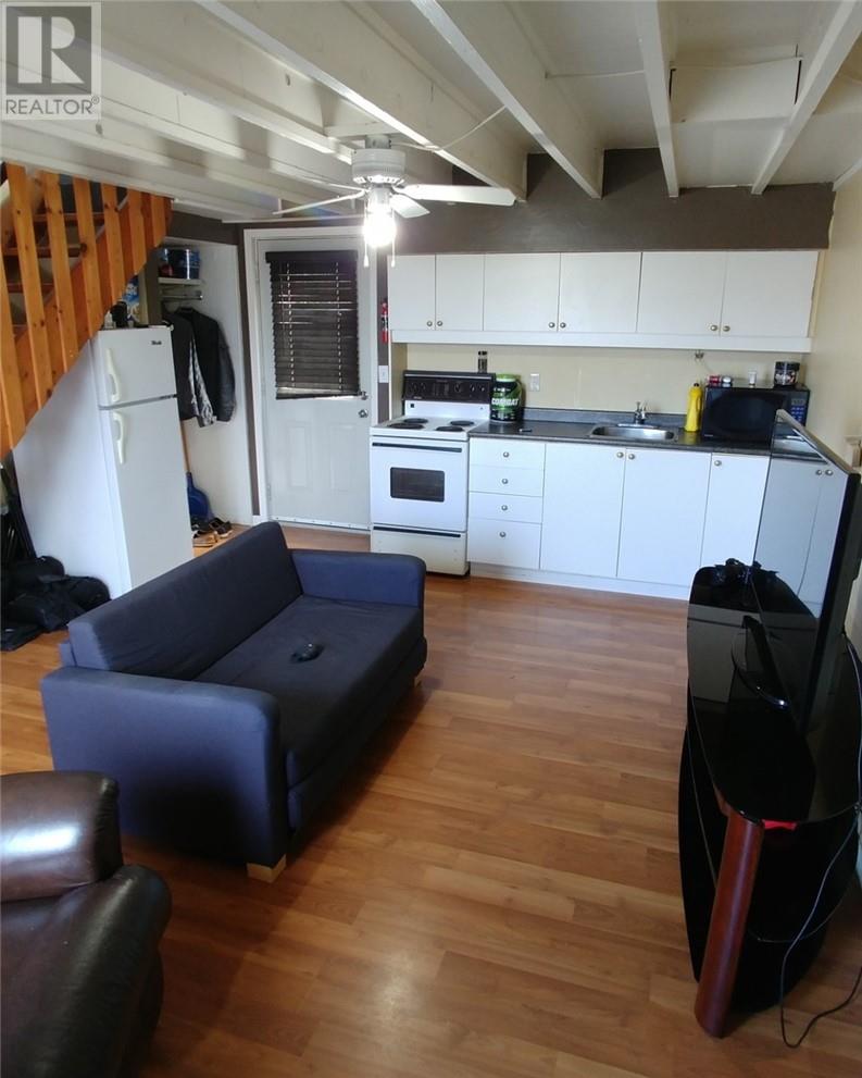 24 Fairview Avenue Property Photo 8