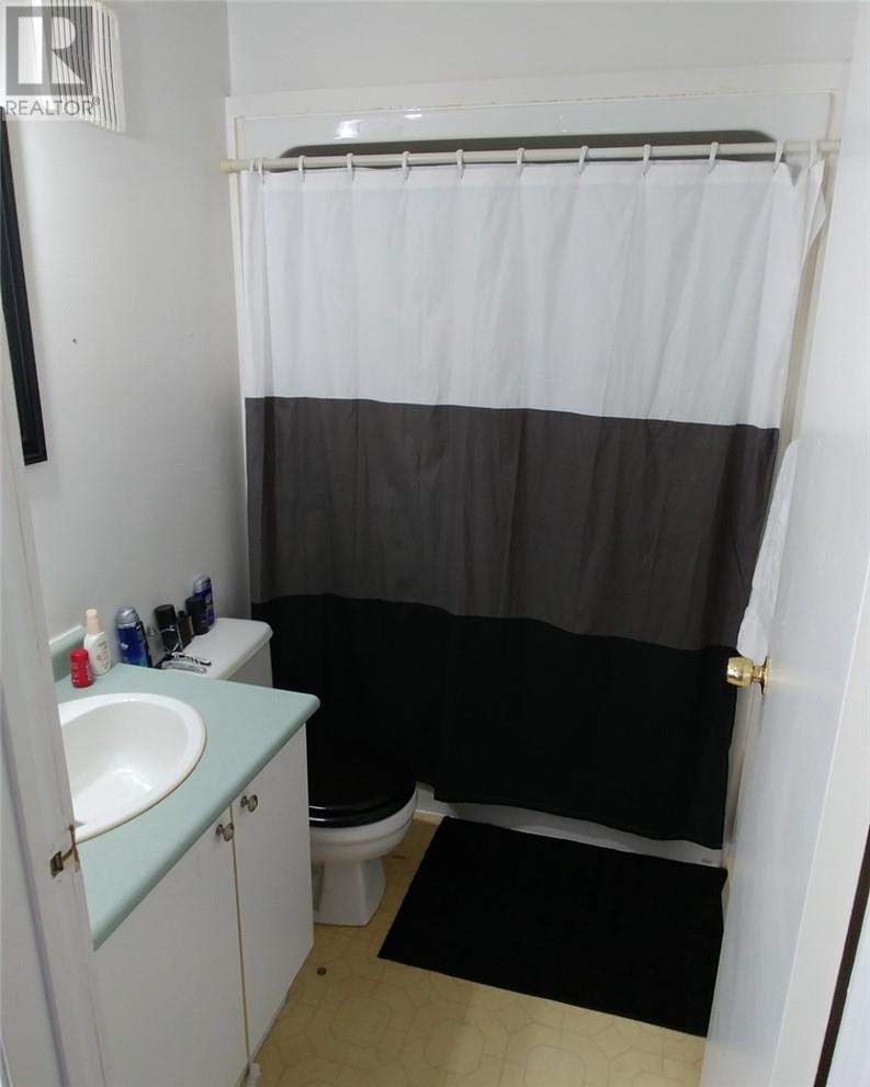 24 Fairview Avenue Property Photo 10