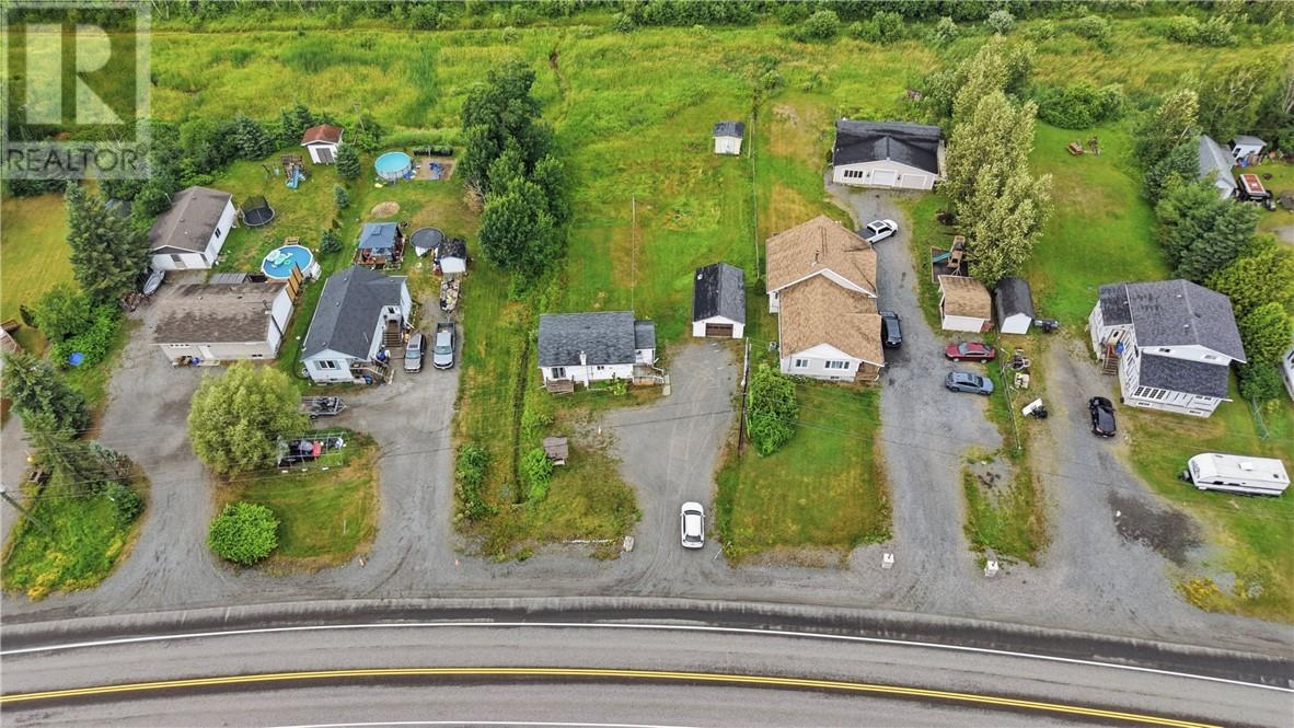 923 Highway 17 E Property Photo 12