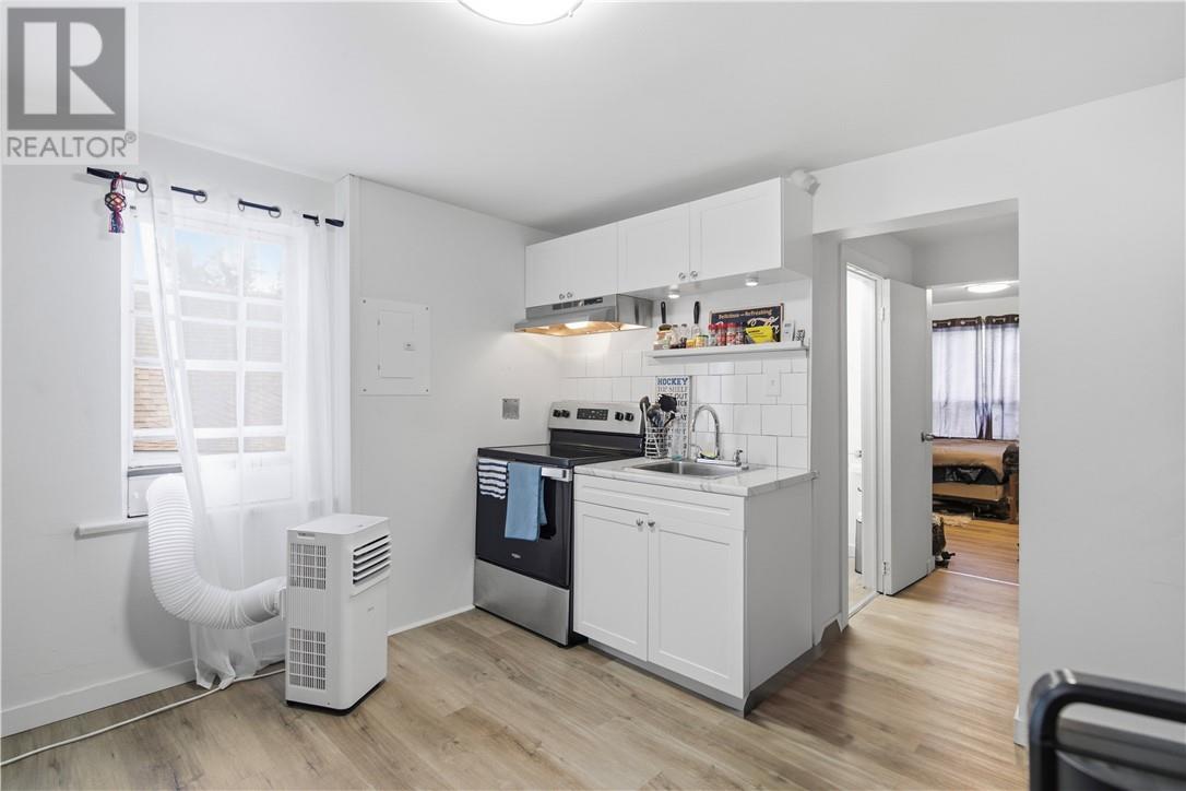 193 Dufferin Street Property Photo 11