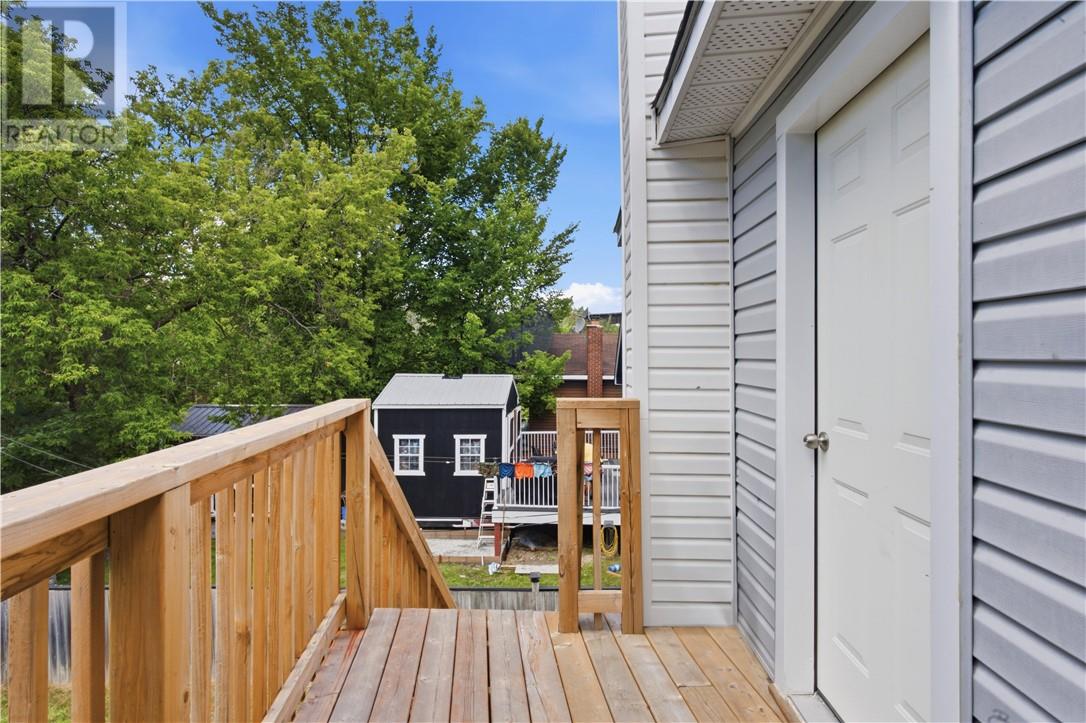 193 Dufferin Street Property Photo 17