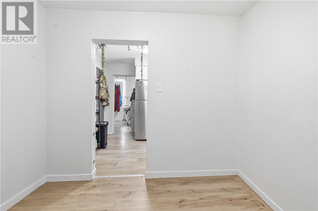 193 Dufferin Street Property Photo 22