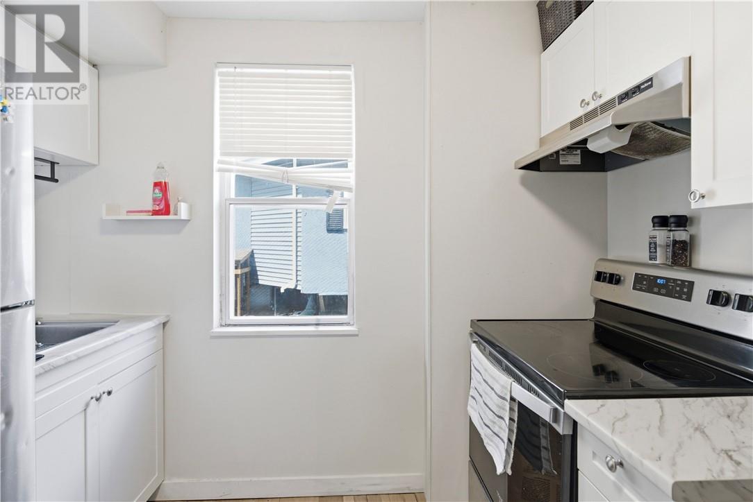193 Dufferin Street Property Photo 28