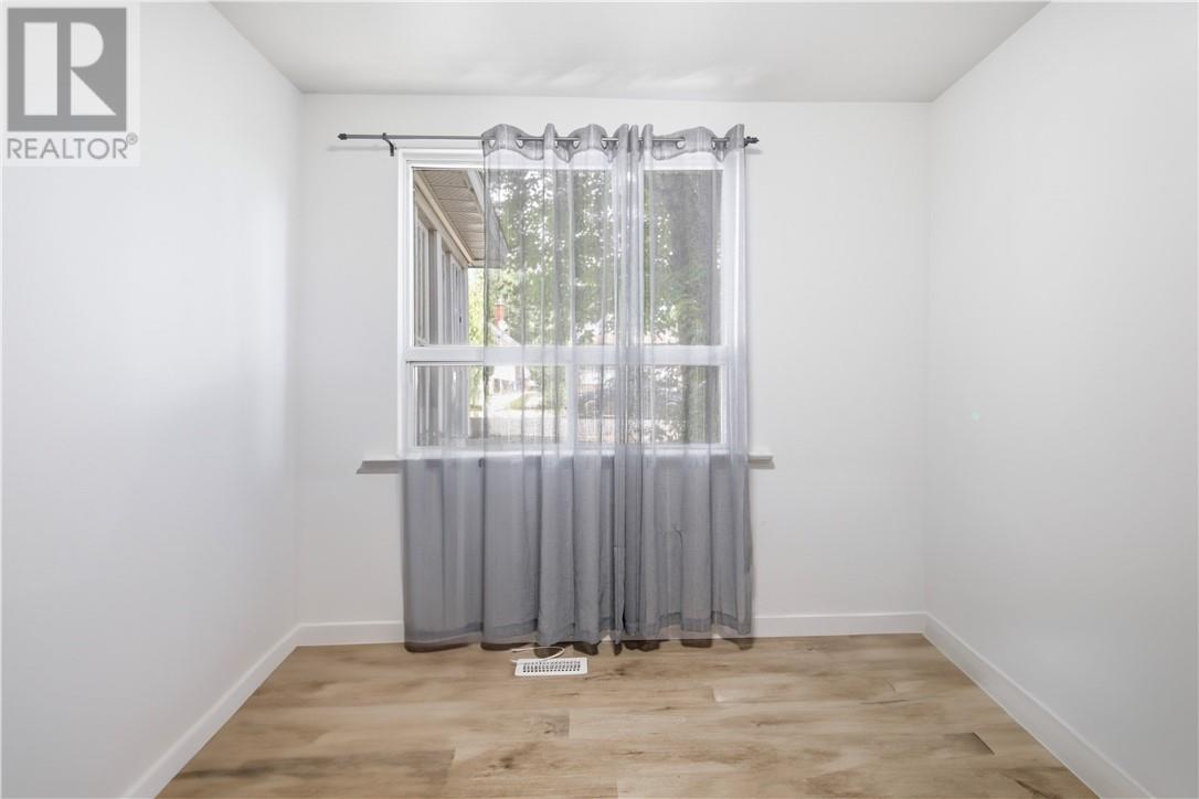193 Dufferin Street Property Photo 29