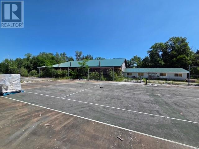 454 Cardwell Unit# Lot 3 Property Photo 8