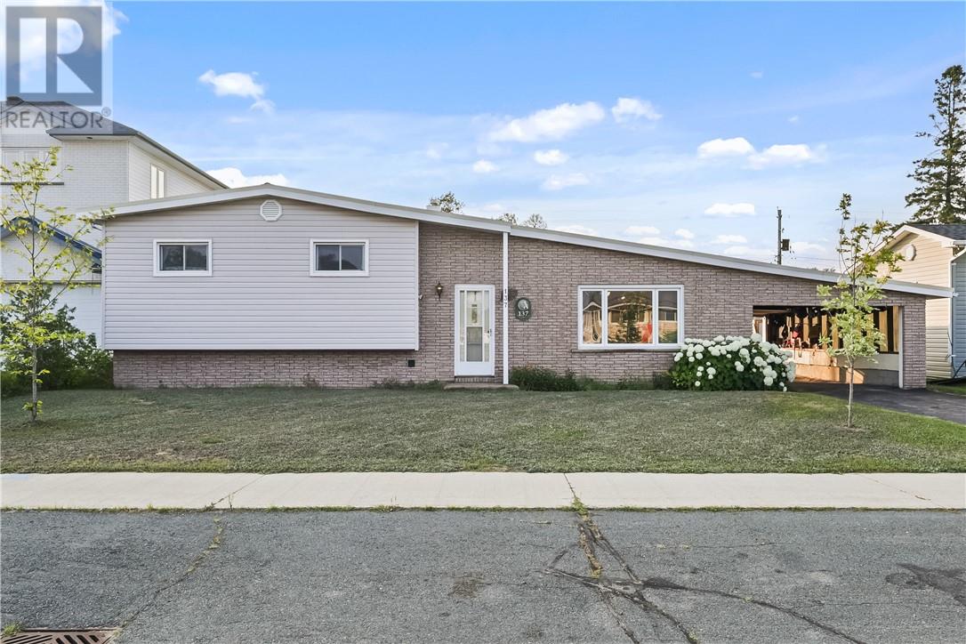 137 Sime Street Property Photo 3