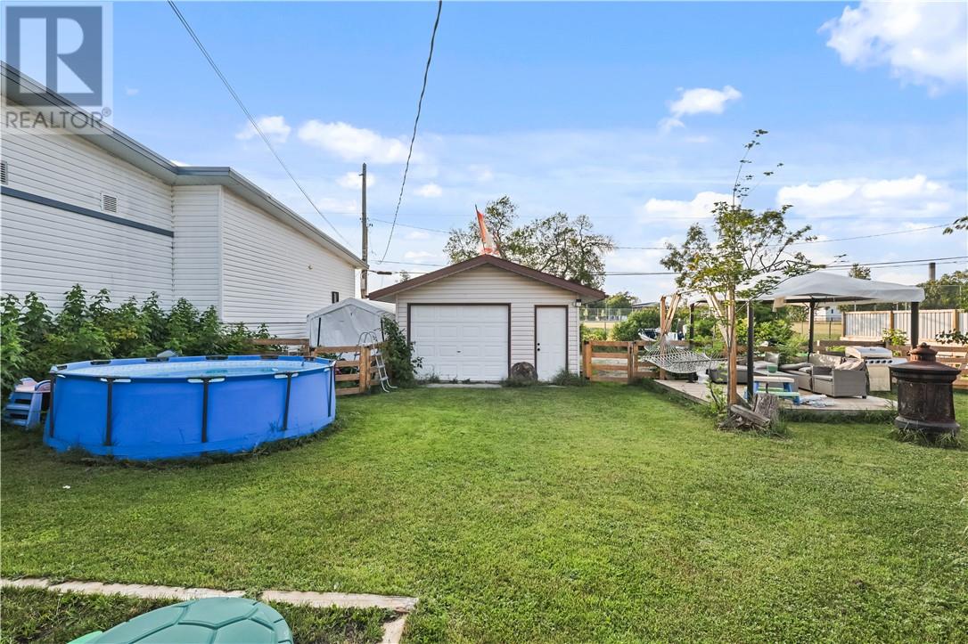 137 Sime Street Property Photo 8