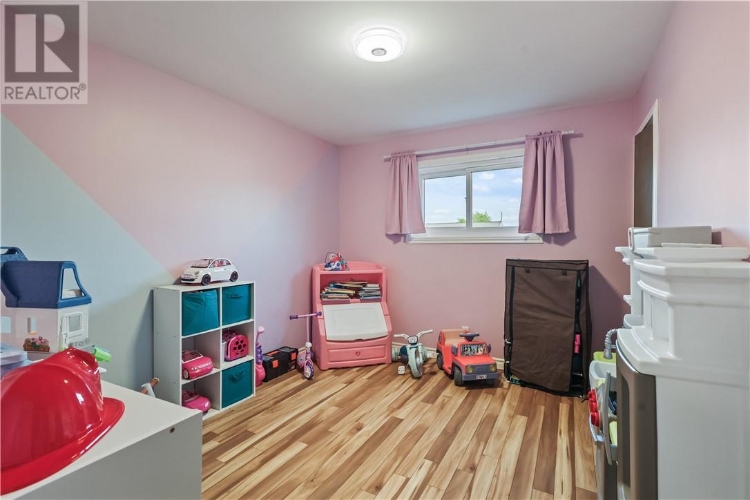 137 Sime Street Property Photo 28