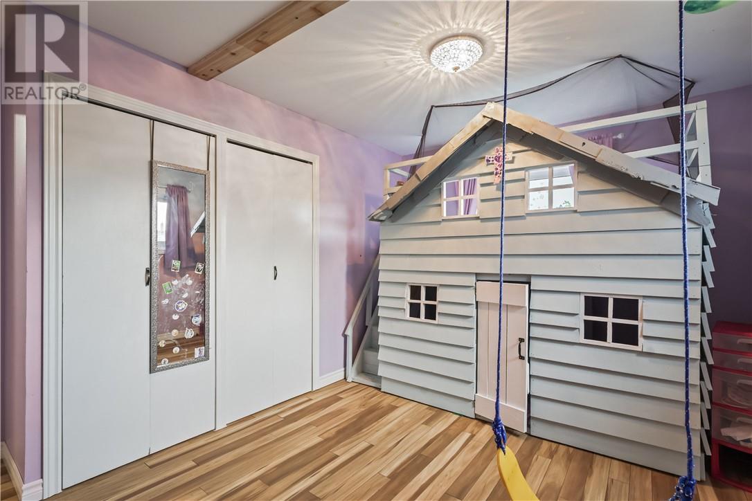 137 Sime Street Property Photo 31