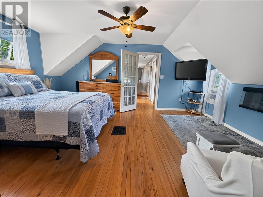 24 Gore Street Property Photo 40
