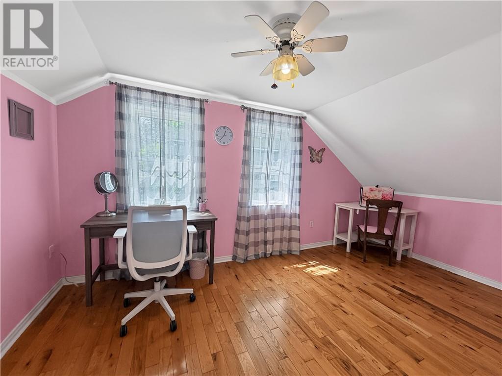24 Gore Street Property Photo 43