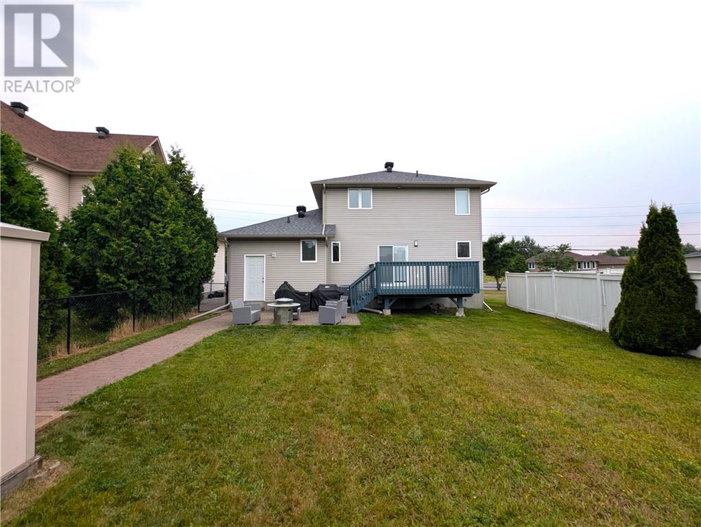 2472 Bancroft Drive Property Photo 8