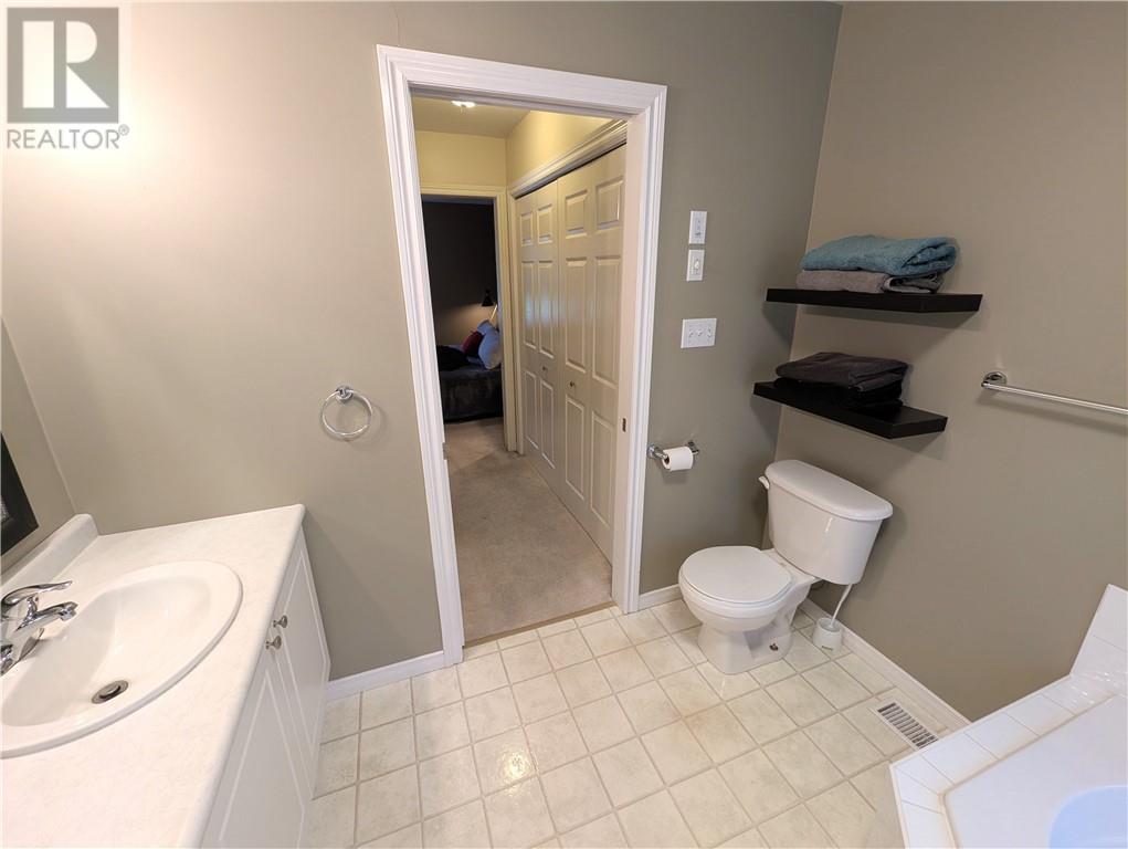 2472 Bancroft Drive Property Photo 39