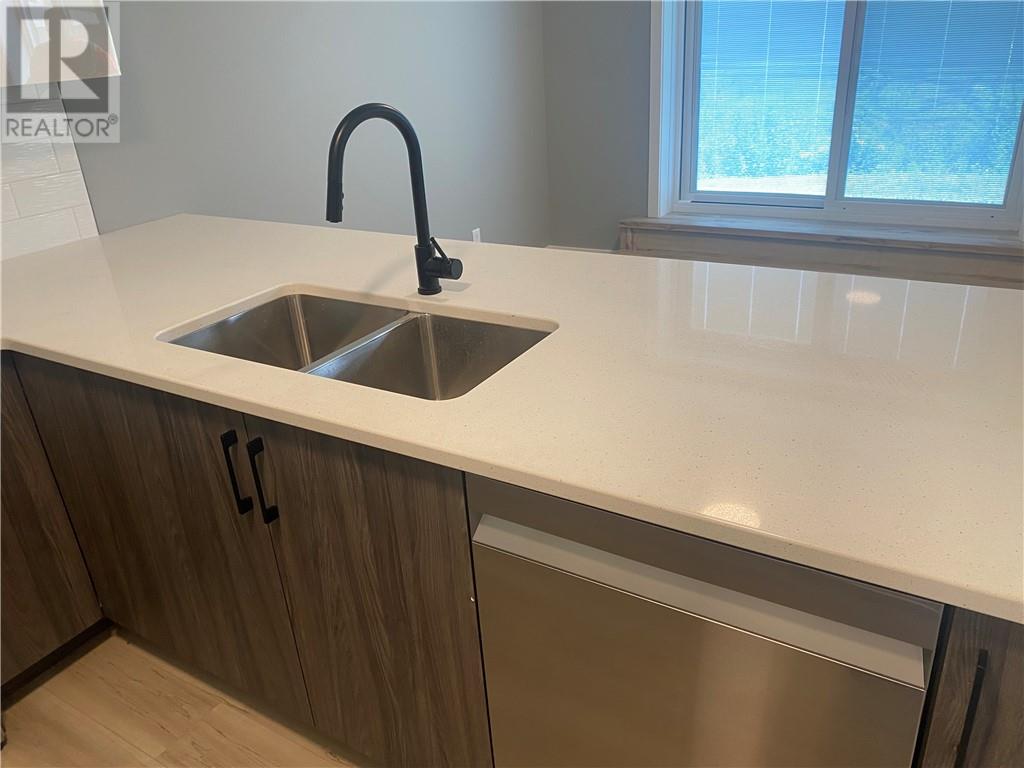 144 Meadowbrook Road Unit# Lower Unit Property Photo 8
