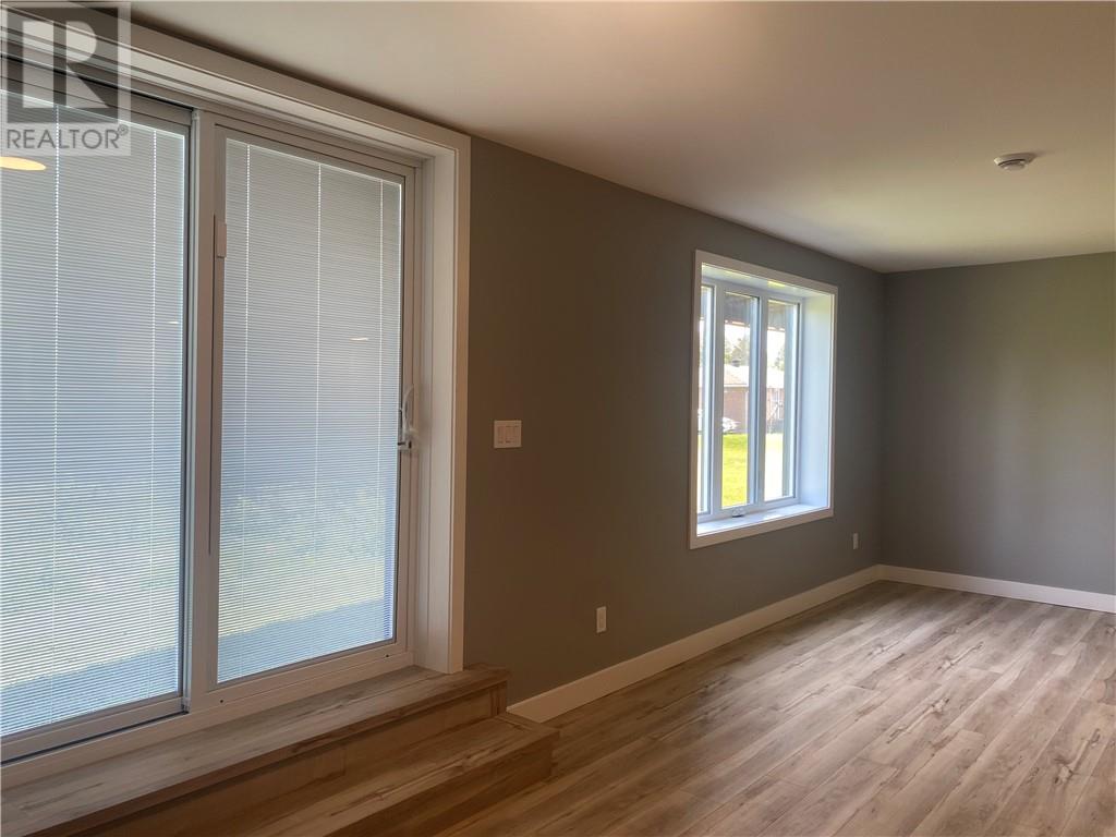 144 Meadowbrook Road Unit# Lower Unit Property Photo 11