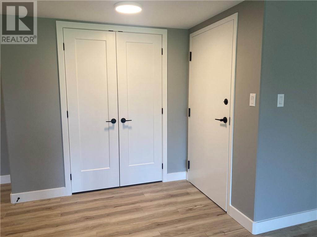 144 Meadowbrook Road Unit# Lower Unit Property Photo 13