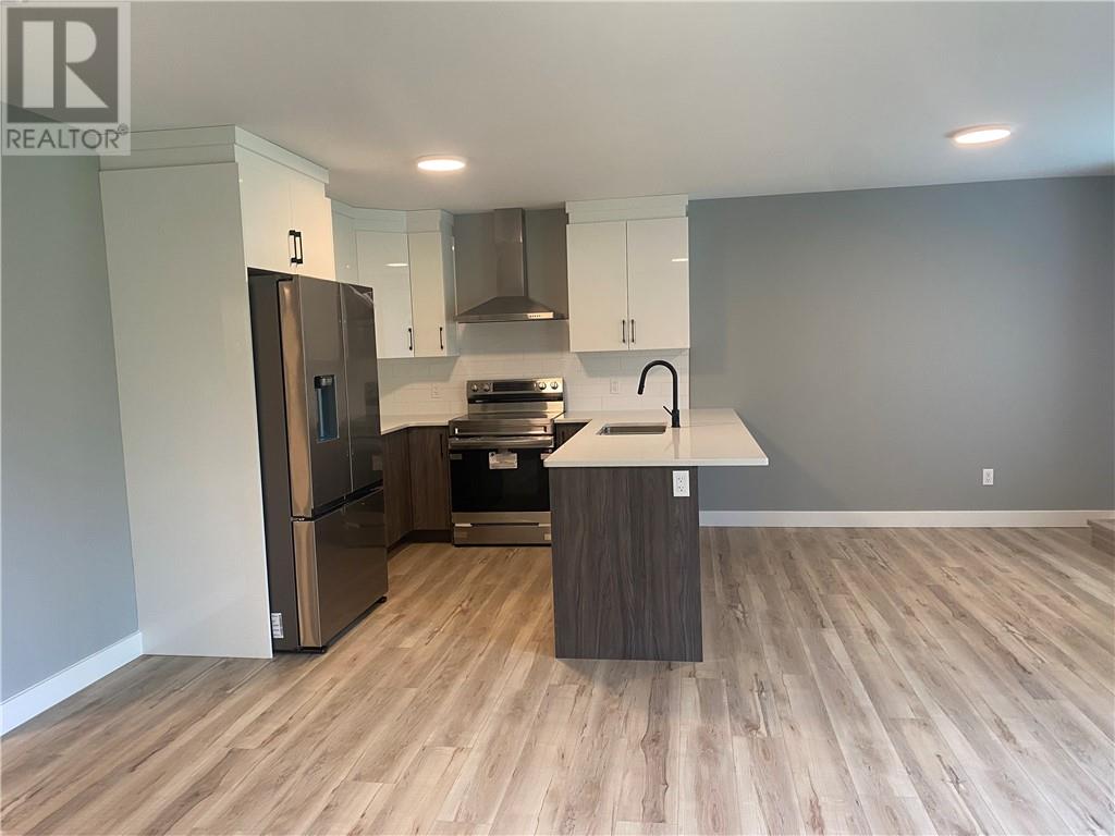 144 Meadowbrook Road Unit# Lower Unit Property Photo 32