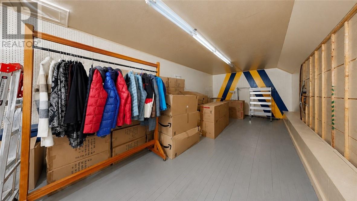 37 Meredith Street Property Photo 57