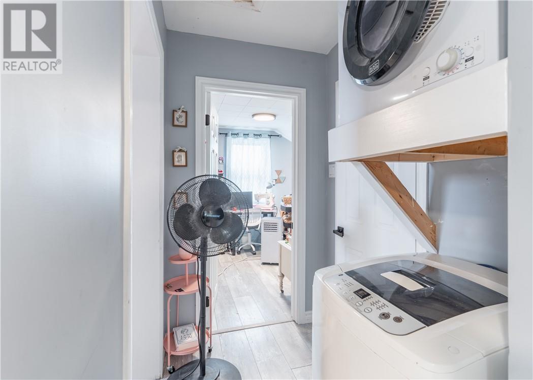 287 Van Horne Street Property Photo 14