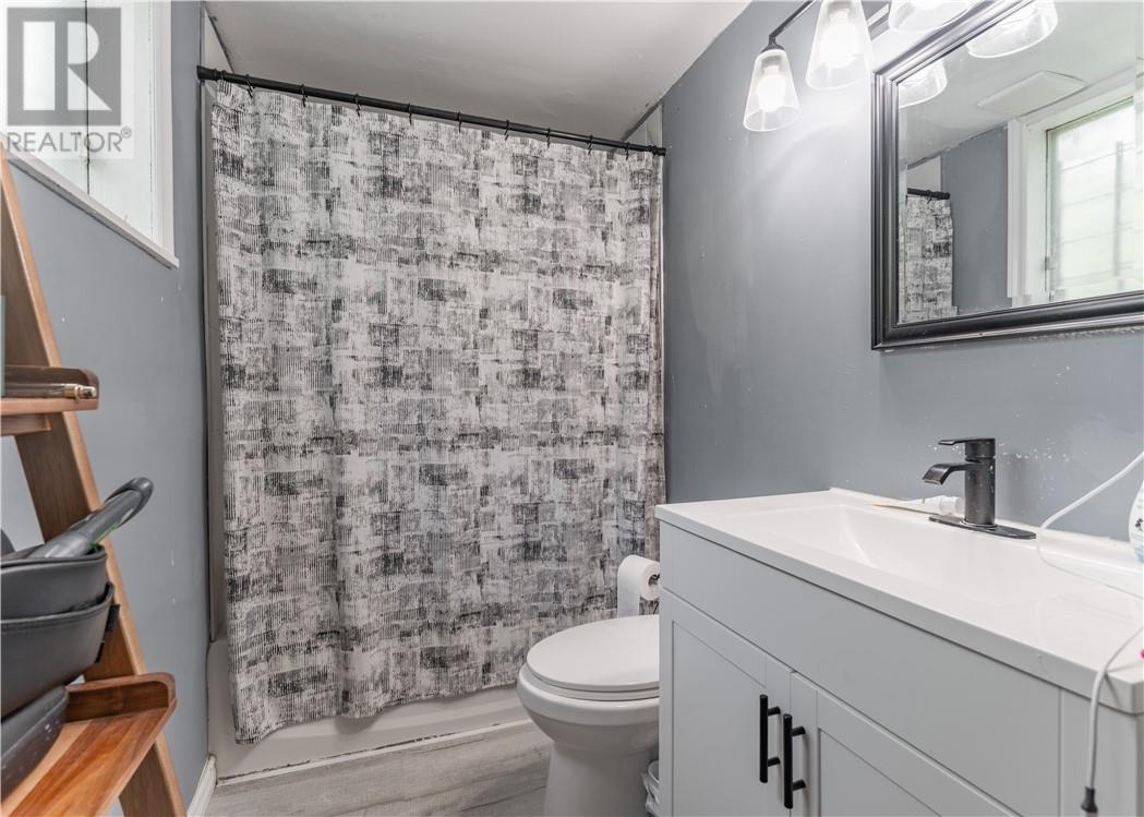 287 Van Horne Street Property Photo 20