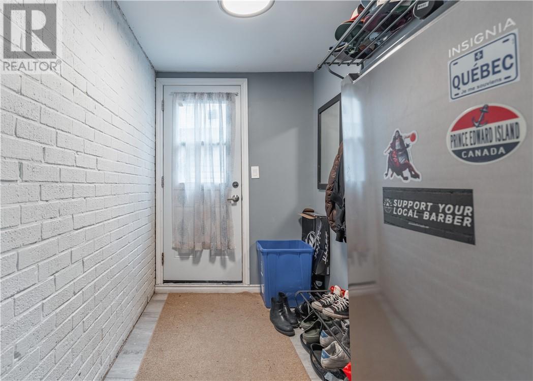 287 Van Horne Street Property Photo 22