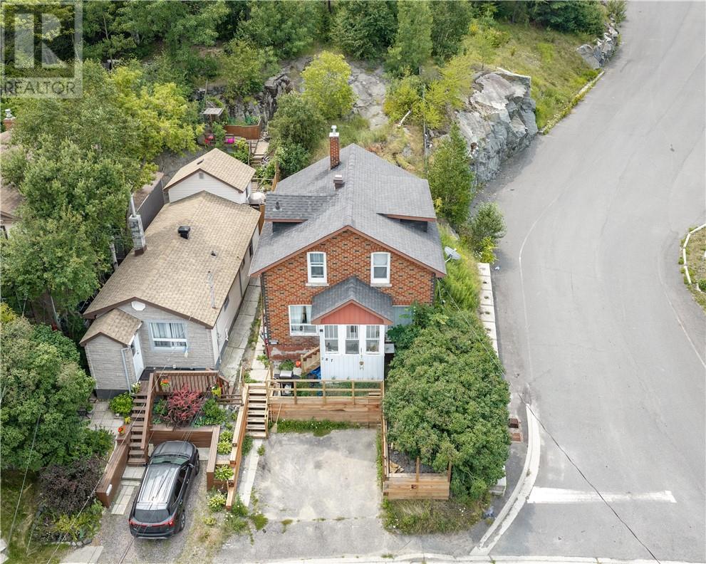 287 Van Horne Street Property Photo 23