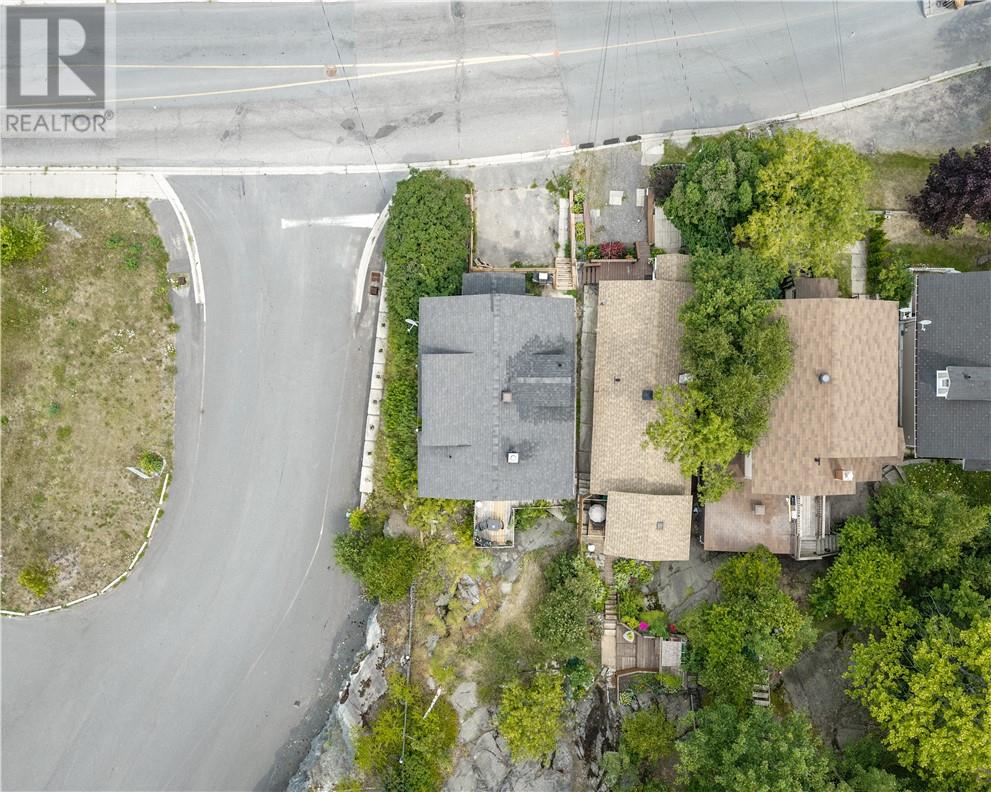 287 Van Horne Street Property Photo 25
