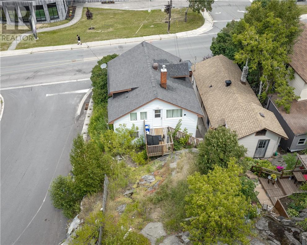 287 Van Horne Street Property Photo 26